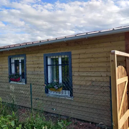 Gite De La Vallee Genneville Exterior photo